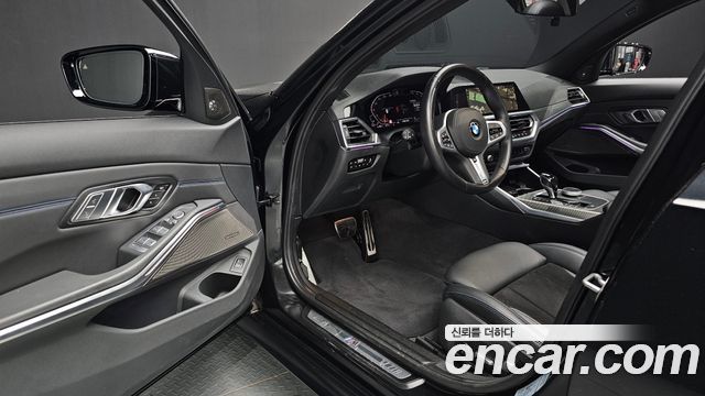 BMW 3-Series 2021 — photo 11