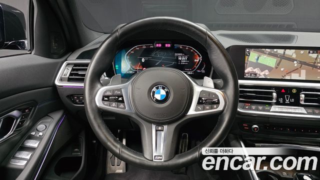 BMW 3-Series 2021 — photo 13