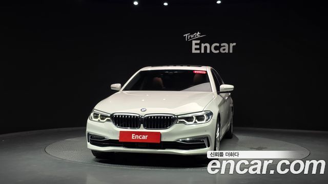 BMW 5-Series 2018 — photo 3