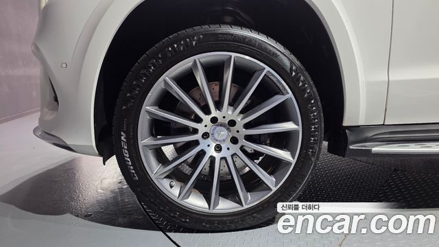 Mercedes-Benz GLS-Class 2017 — photo 5