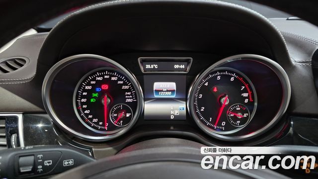 Mercedes-Benz GLS-Class 2017 — photo 8