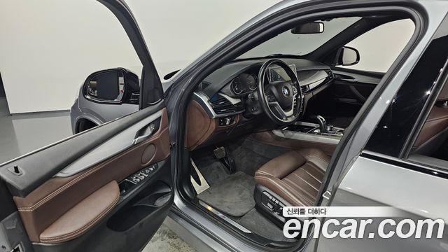 BMW X5 2018 — photo 10
