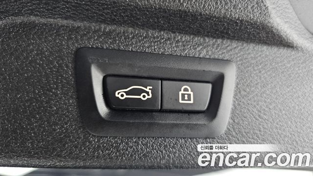 BMW X5 2018 — photo 20