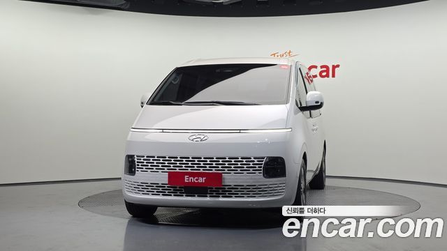 Hyundai Staria 2022 — photo 3