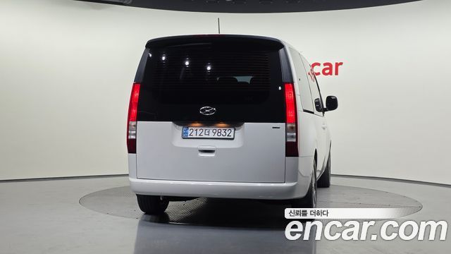 Hyundai Staria 2022 — photo 4