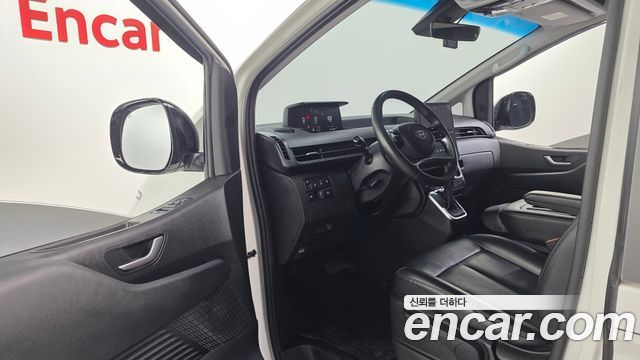 Hyundai Staria 2022 — photo 13