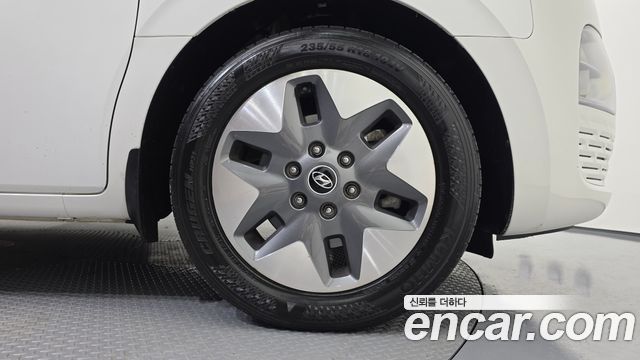 Hyundai Staria 2022 — photo 7