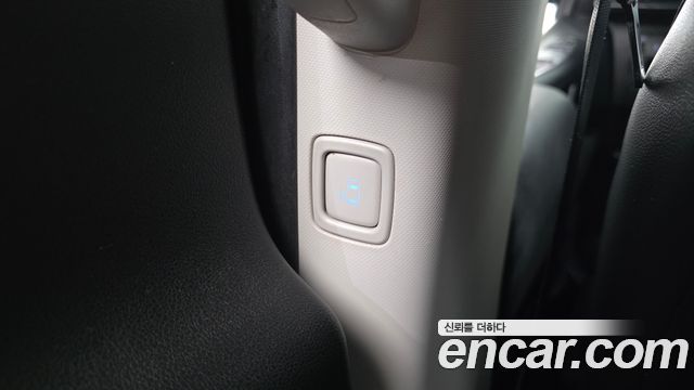 Hyundai Staria 2022 — photo 36