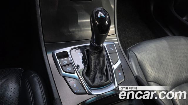 Hyundai Grandeur 2015 — photo 9