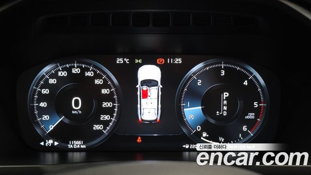 Volvo XC90 2017 — photo 8