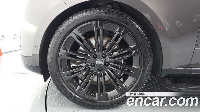 Land Rover Range Rover 2025 — photo 5