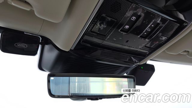 Land Rover Range Rover 2025 — photo 17