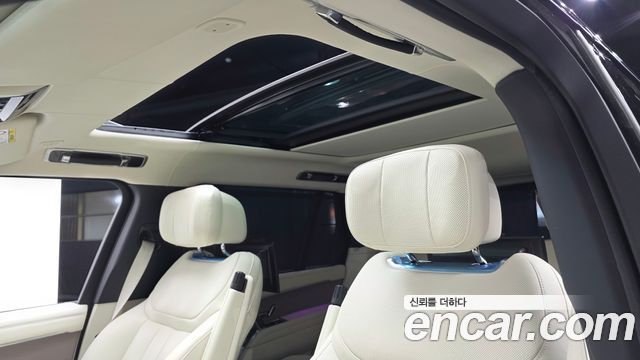 Land Rover Range Rover 2025 — photo 18