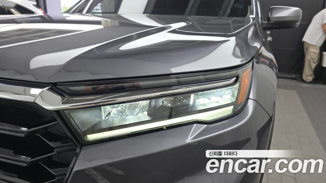 Honda Pilot 2023 — photo 8