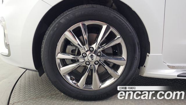 Kia Canival 2019 — photo 5