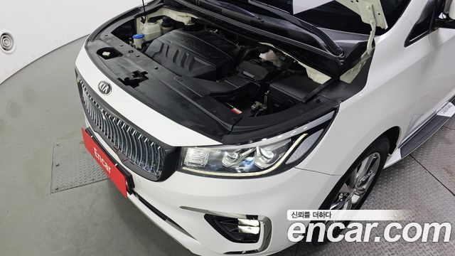 Kia Canival 2019 — photo 6