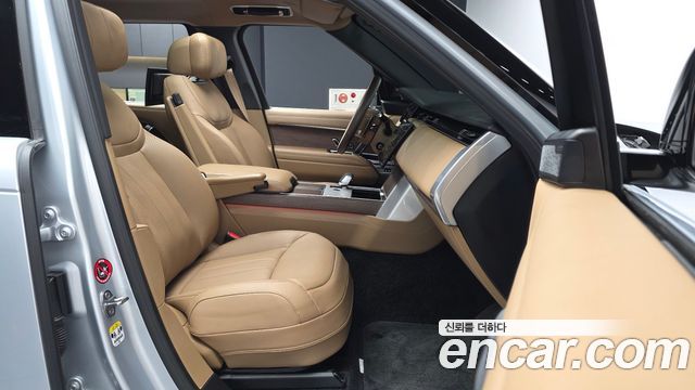 Land Rover Range Rover 2025 — photo 11