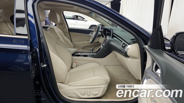 Genesis G70 2019 — photo 11