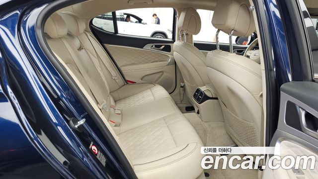Genesis G70 2019 — photo 12