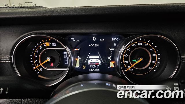 Jeep Wrangler 2019 — photo 8