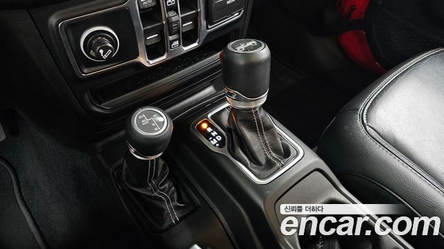 Jeep Wrangler 2019 — photo 9