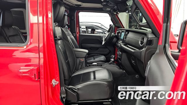 Jeep Wrangler 2019 — photo 11