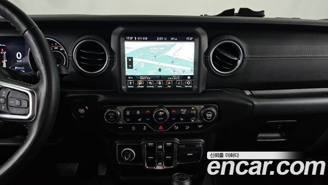 Jeep Wrangler 2019 — photo 14