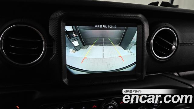 Jeep Wrangler 2019 — photo 15