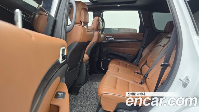Jeep Cherokee 2021 — photo 18
