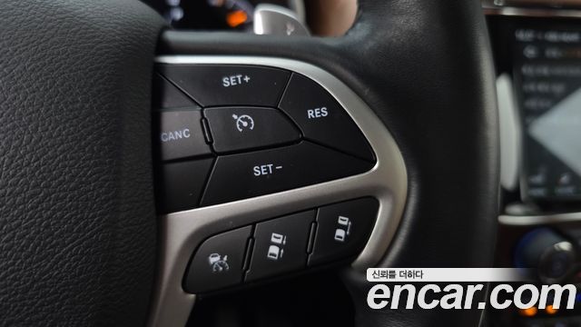 Jeep Cherokee 2021 — photo 26