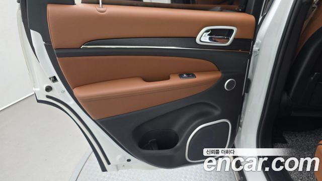 Jeep Cherokee 2021 — photo 15