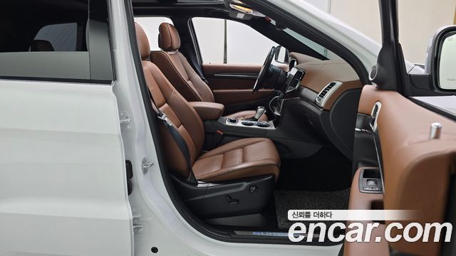 Jeep Cherokee 2021 — photo 16