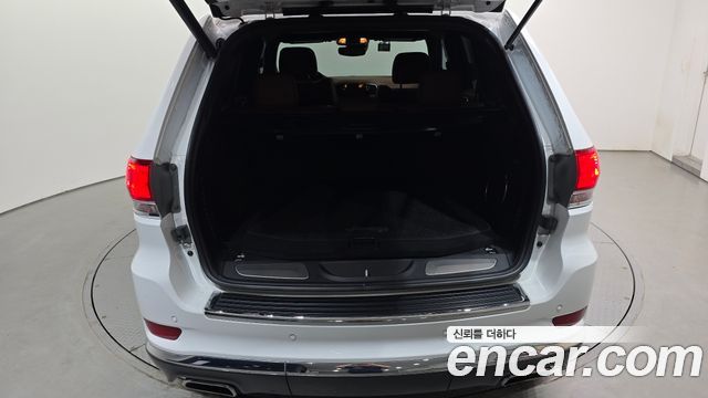 Jeep Cherokee 2021 — photo 30