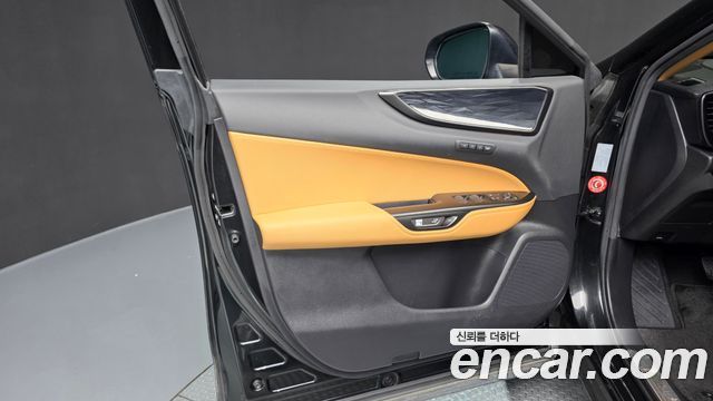 Lexus NX 2023 — photo 14