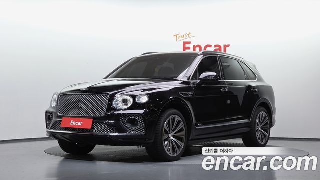 Bentley Bentayga 2023 — photo 1