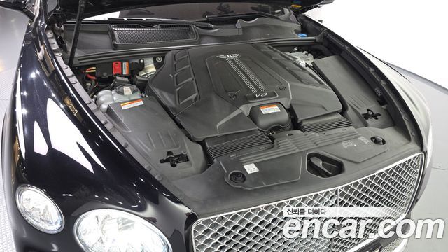 Bentley Bentayga 2023 — photo 6