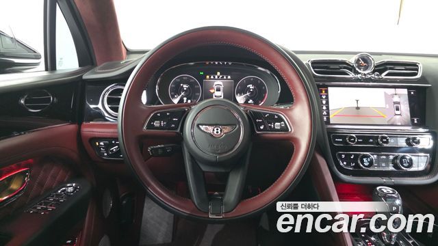 Bentley Bentayga 2023 — photo 19