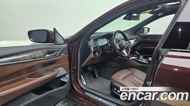 BMW Gran Turismo 2018 — photo 13