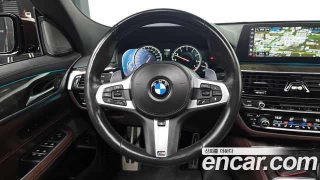 BMW Gran Turismo 2018 — photo 18