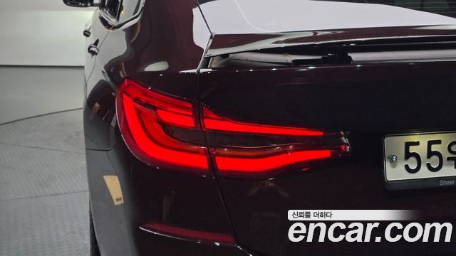 BMW Gran Turismo 2018 — photo 9