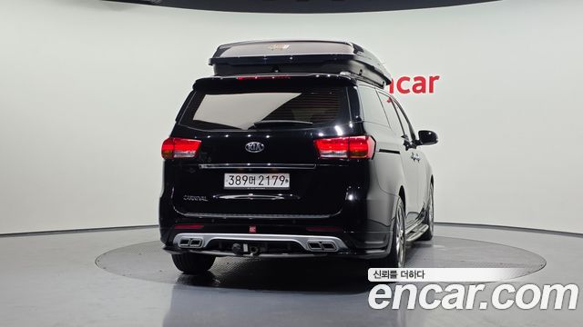 Kia Canival 2017 — photo 4