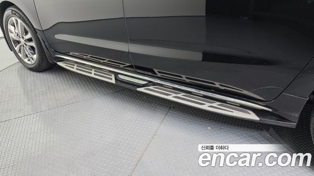 Kia Canival 2017 — photo 18