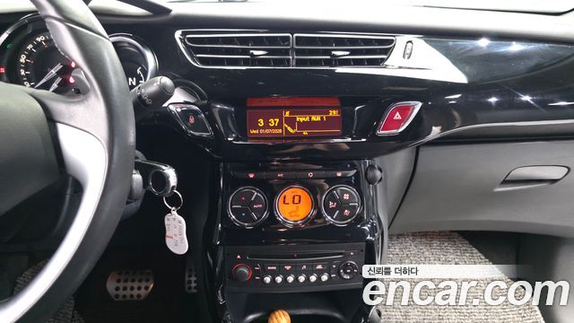 Citroën / DS DS3 2017 — photo 13