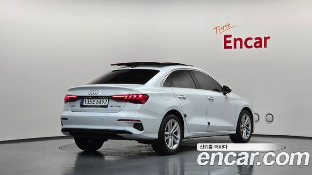 Audi A3 2023 — photo 2