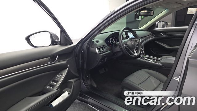 Honda Accord 2021 — photo 13