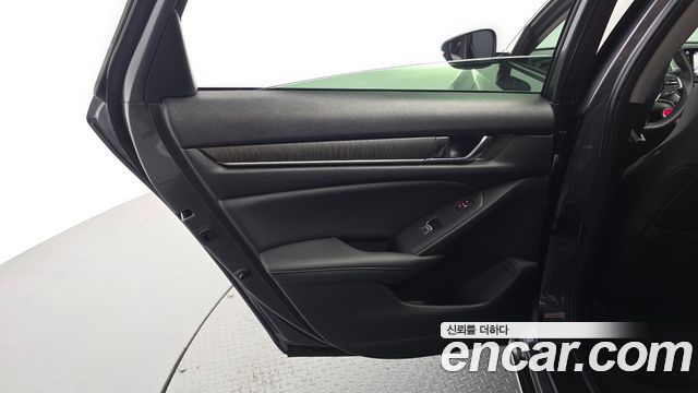 Honda Accord 2021 — photo 15