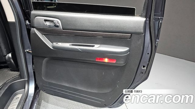 KG Mobility KORANDO 2018 — photo 28