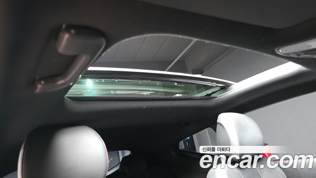 Hyundai Veloster 2020 — photo 23