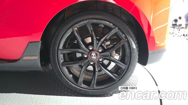 Hyundai Veloster 2020 — photo 7