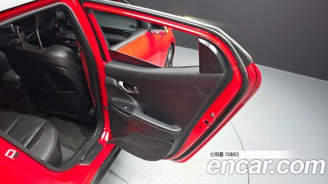 Hyundai Veloster 2020 — photo 15